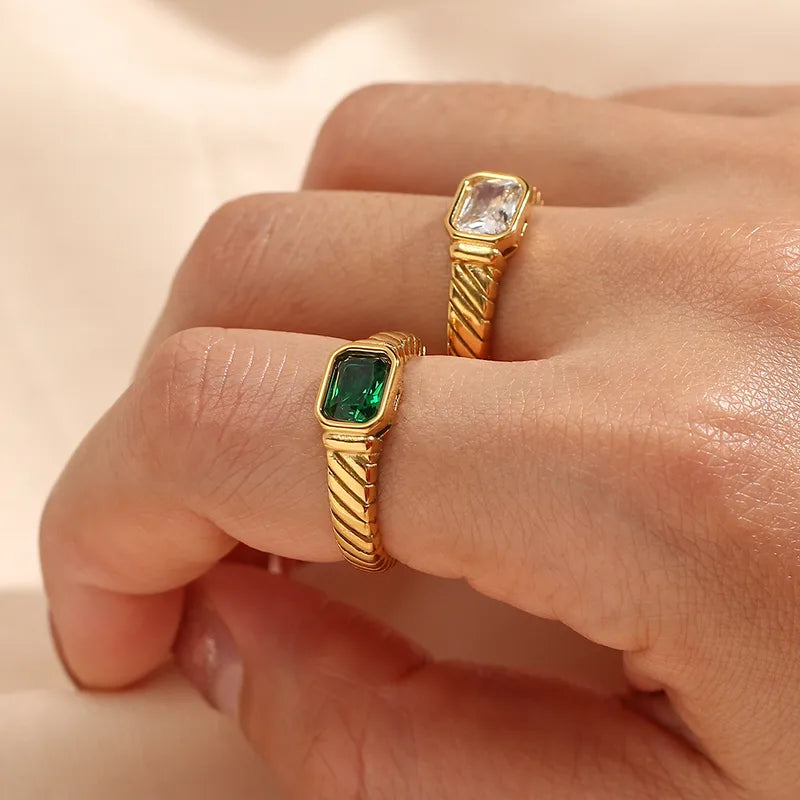 Cleo Green Gold Ring